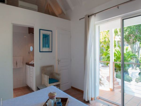 St. Barts Home 964400