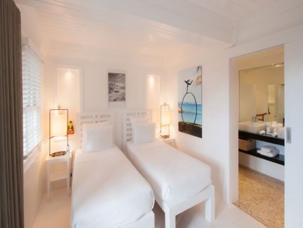 St. Barts Home 964401