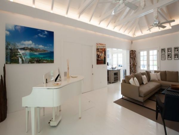 St. Barts Home 964401