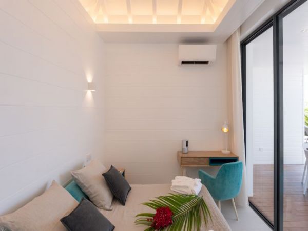 St. Barts Home 964402