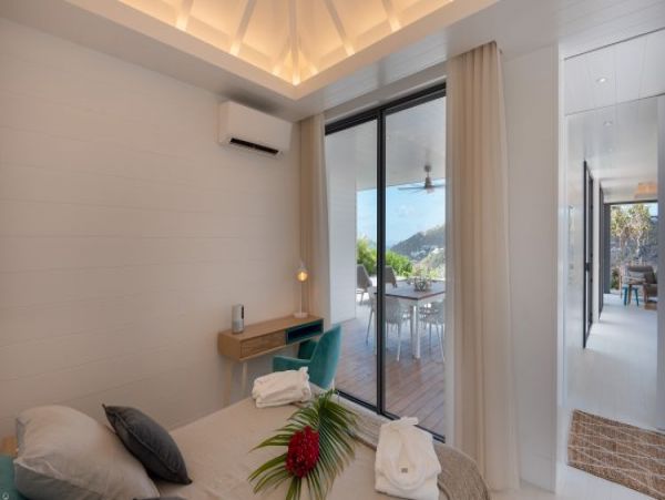 St. Barts Home 964402