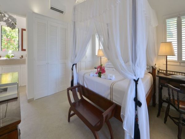 St. Barts Home 964403