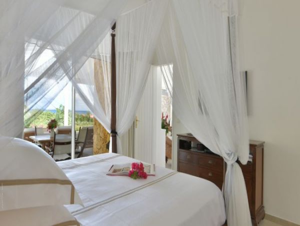 St. Barts Home 964403