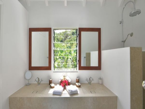 St. Barts Home 964403