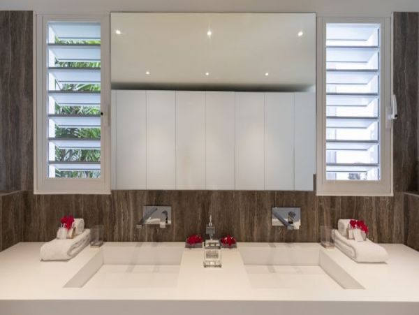 St. Barts Home 964404