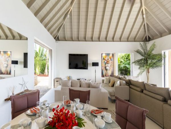 St. Barts Home 964404