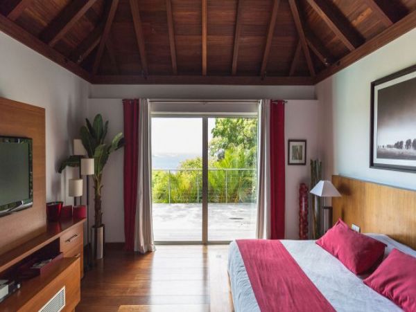 St. Barts Home 964405
