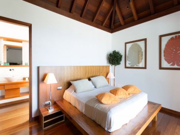 St. Barts Home 964405