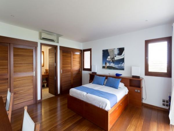 St. Barts Home 964405
