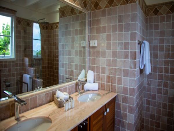 St. Barts Home 964407