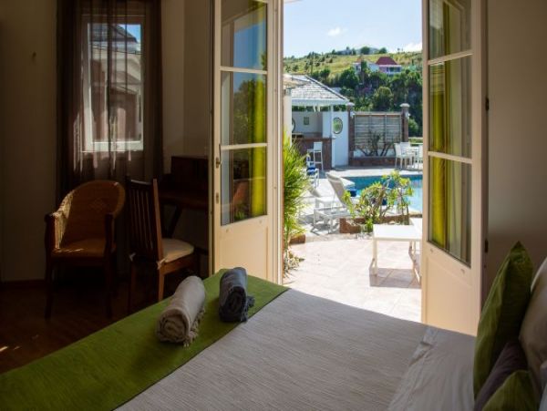 St. Barts Home 964407