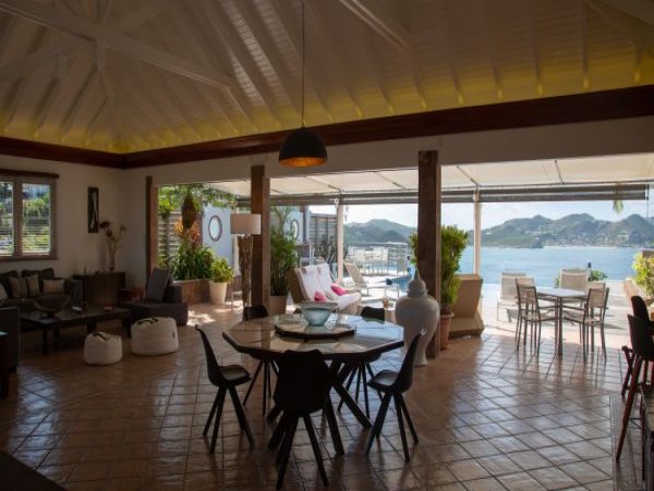 St. Barts Home 964407