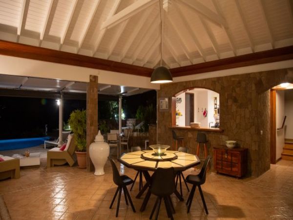 St. Barts Home 964407
