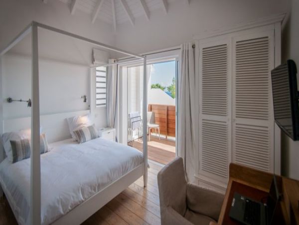 St. Barts Home 964408