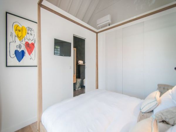 St. Barts Home 964408