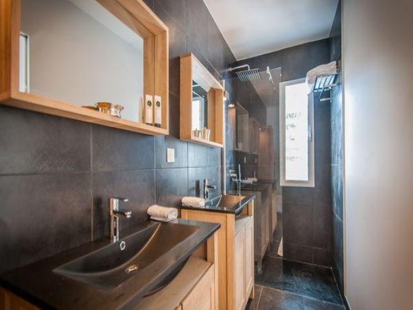 St. Barts Home 964408