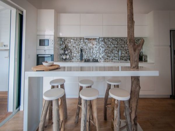St. Barts Home 964408