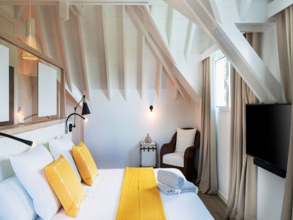 St. Barts Home 964409