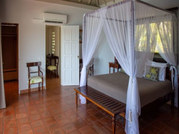 St. Barts Home 964410