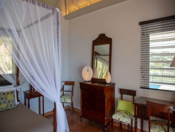 St. Barts Home 964410