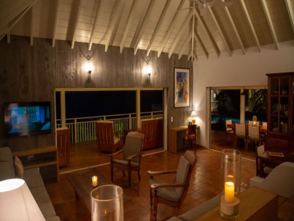 St. Barts Home 964410
