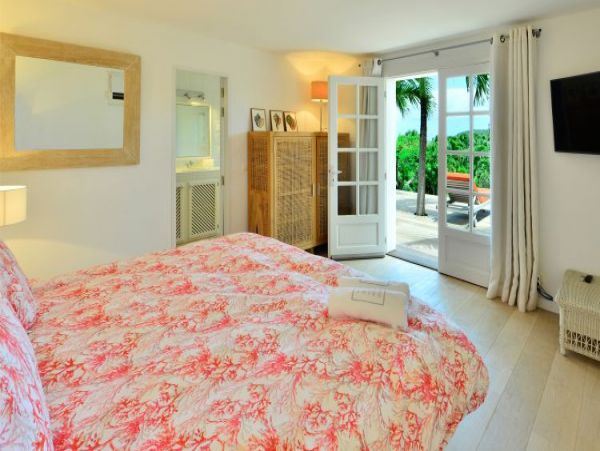 St. Barts Home 964411