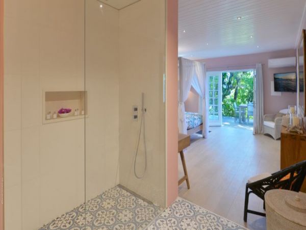 St. Barts Home 964411