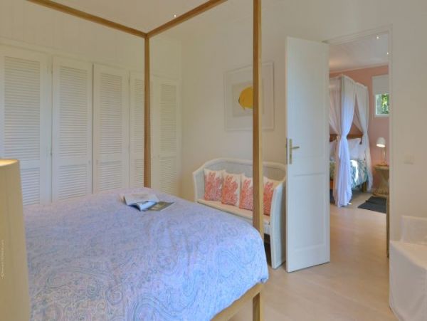St. Barts Home 964411