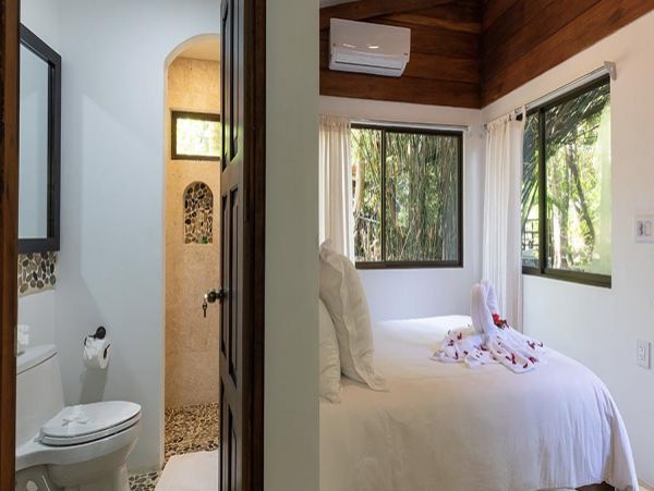 Manuel Antonio Luxury Eight Bedroom Villa