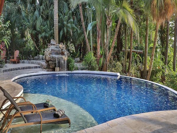 Manuel Antonio Luxury Eight Bedroom Villa