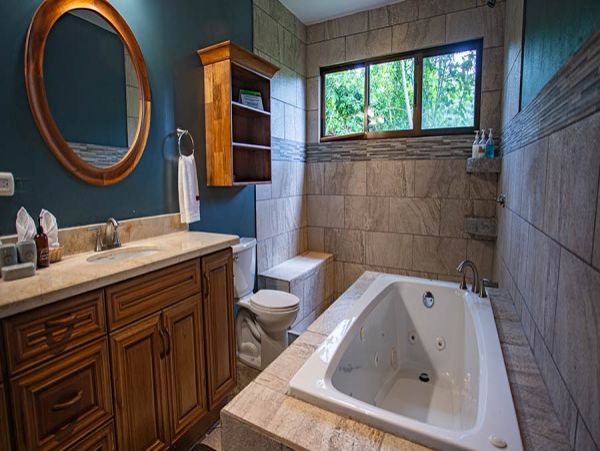 Luxury Three Bedroom Villa with Private Pool in Manuel Antonio