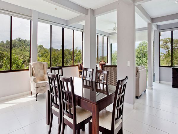 Four Bedroom Vacation Villa in Puntarenas with Private Pool