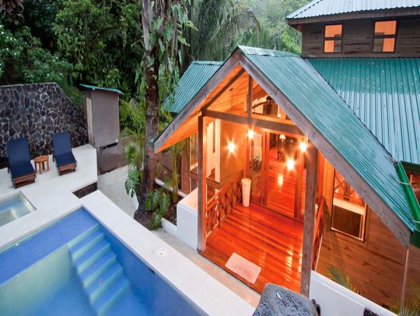 Luxury Jaco Vacation Home Three Bedroom