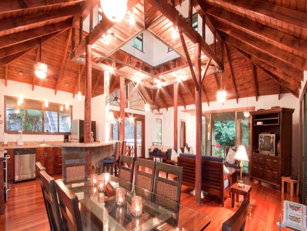 Luxury Jaco Vacation Home Three Bedroom