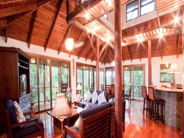 Luxury Jaco Vacation Home Three Bedroom