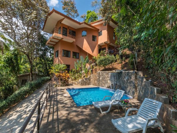 Quepos Vacation Home Three bedroom
