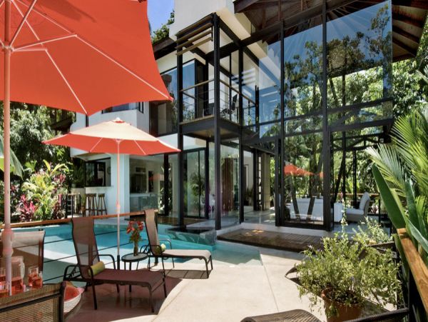 Luxury Vacation Villa Staff Manuel Antonio