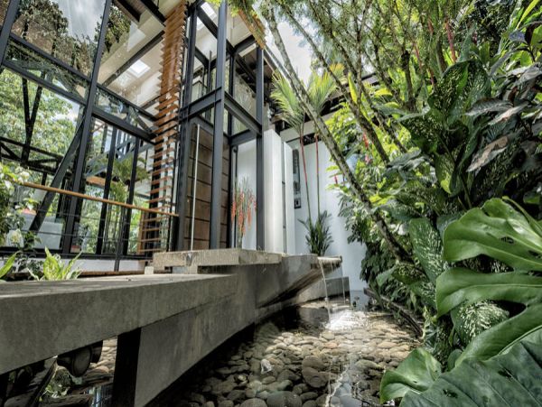 Luxury Vacation Villa Staff Manuel Antonio
