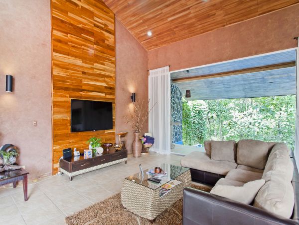 Quepos Vacation Pool Home Three Bedroom