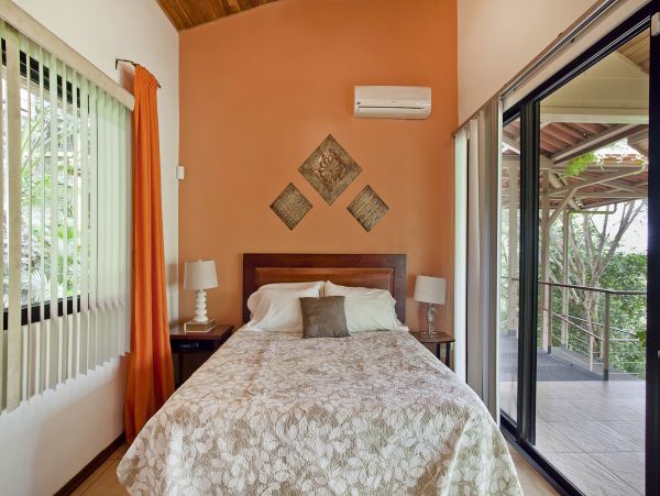 Quepos Vacation Pool Home Three Bedroom