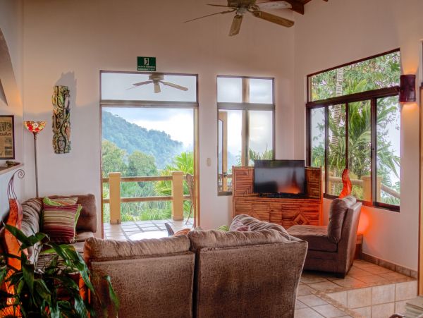 Manuel Antonio Quepos Home 964436