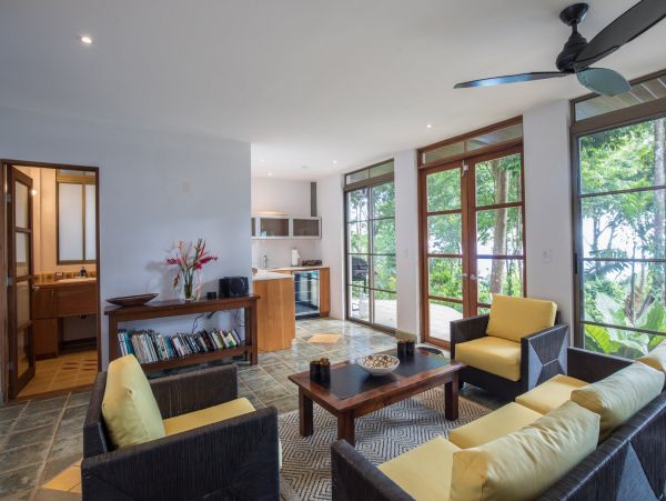 Stunning Four Bedroom Vacation Villa with Ocean Views
