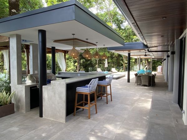 Stunning Four Bedroom Vacation Villa with Ocean Views