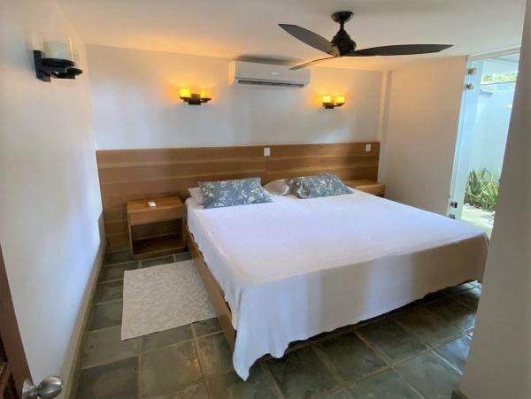 Stunning Four Bedroom Vacation Villa with Ocean Views