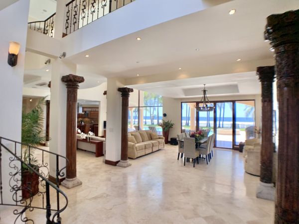 Jaco Costa Rica Luxury Beachfront Villa with Private Pool