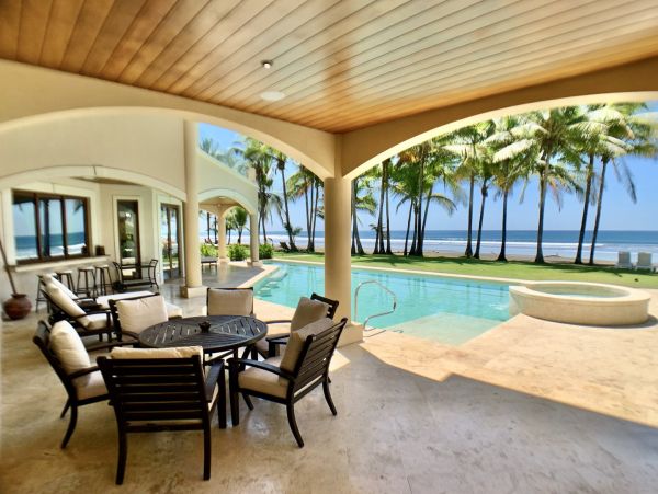 Jaco Costa Rica Luxury Beachfront Villa with Private Pool
