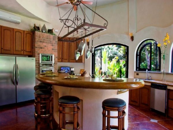 Gorgeous 5 Bedroom Villa in Jaco Beach