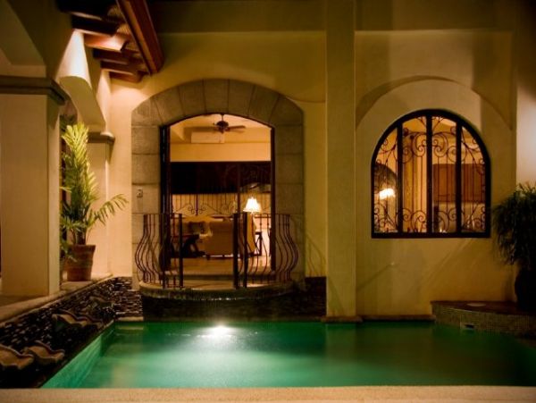 Gorgeous 5 Bedroom Villa in Jaco Beach