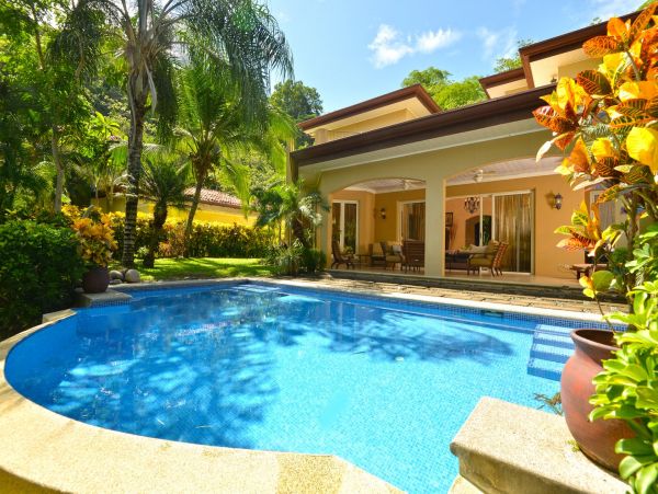 Magnificent Jaco Pool Villa Weekly Rental 6 Bedrooms