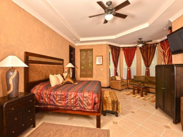 Magnificent Jaco Pool Villa Weekly Rental 6 Bedrooms